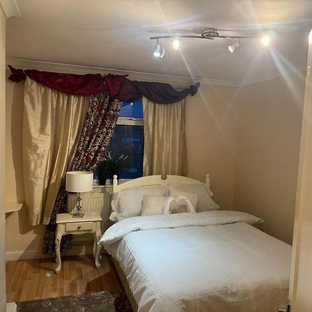 El Met Global Apartment Erith Ngoại thất bức ảnh
